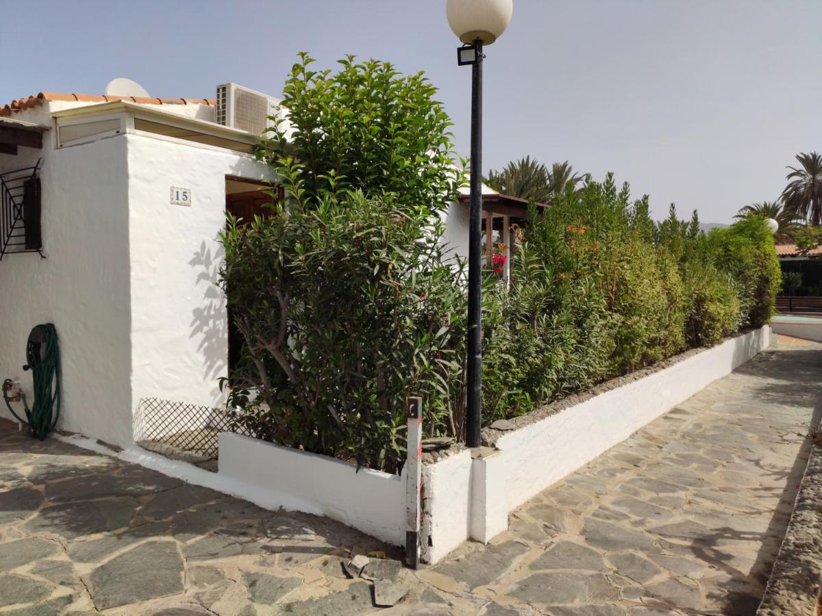 Lovely 2 Bedroom Bungalow With Parking Μασπαλόμας Εξωτερικό φωτογραφία