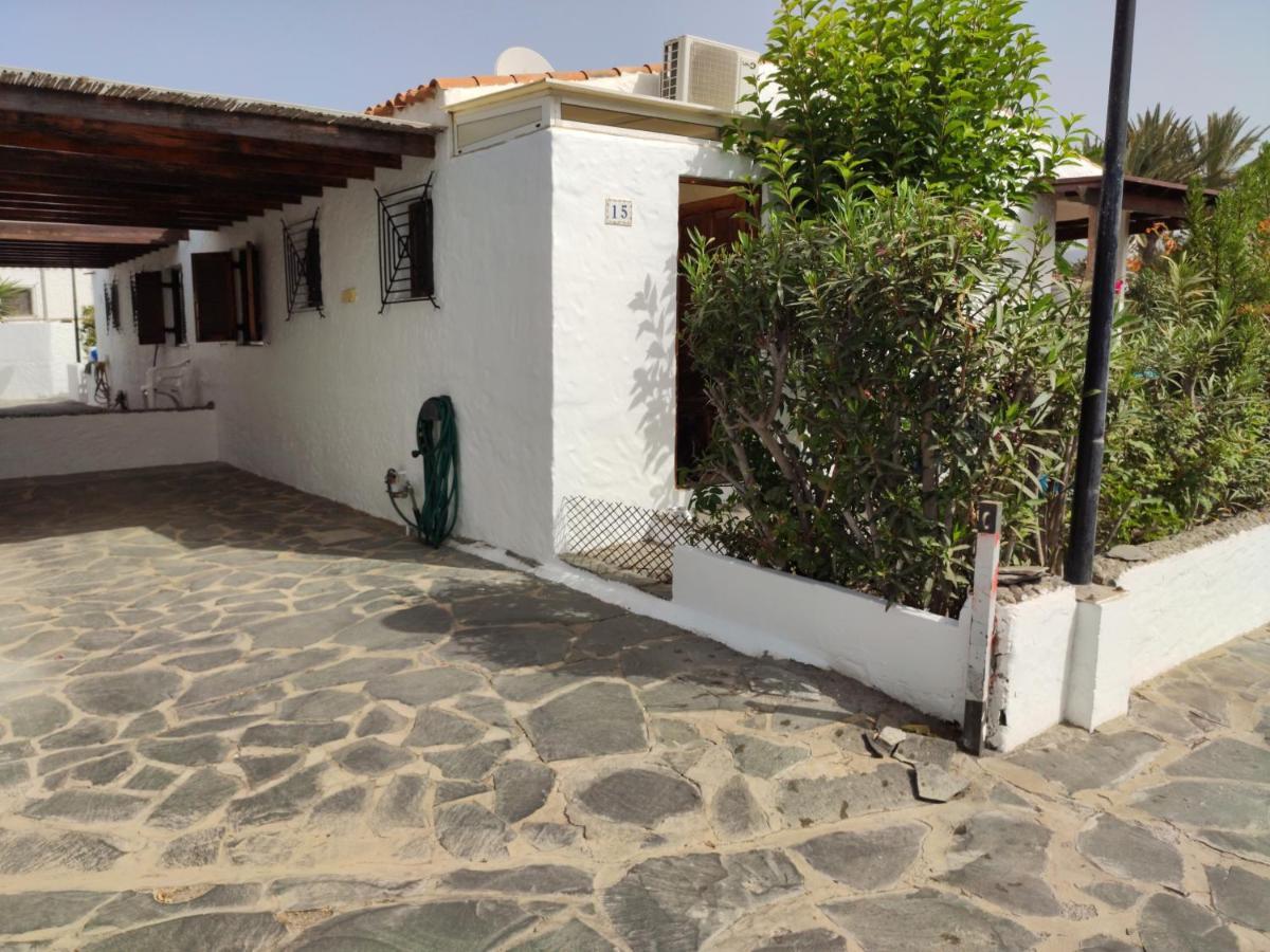 Lovely 2 Bedroom Bungalow With Parking Μασπαλόμας Εξωτερικό φωτογραφία