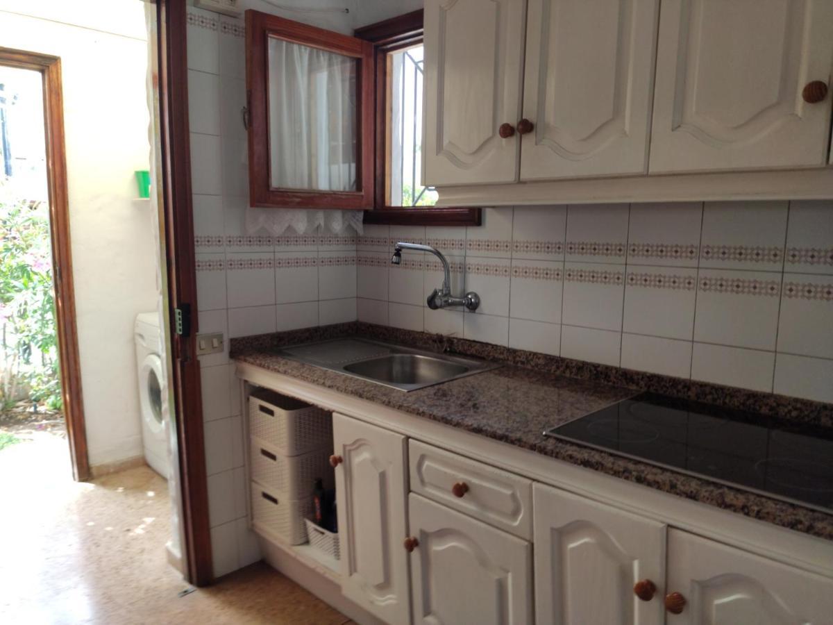 Lovely 2 Bedroom Bungalow With Parking Μασπαλόμας Εξωτερικό φωτογραφία