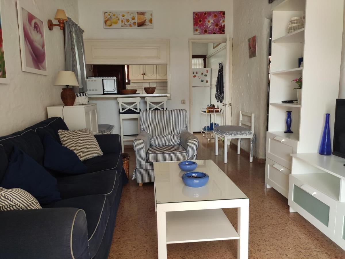 Lovely 2 Bedroom Bungalow With Parking Μασπαλόμας Εξωτερικό φωτογραφία