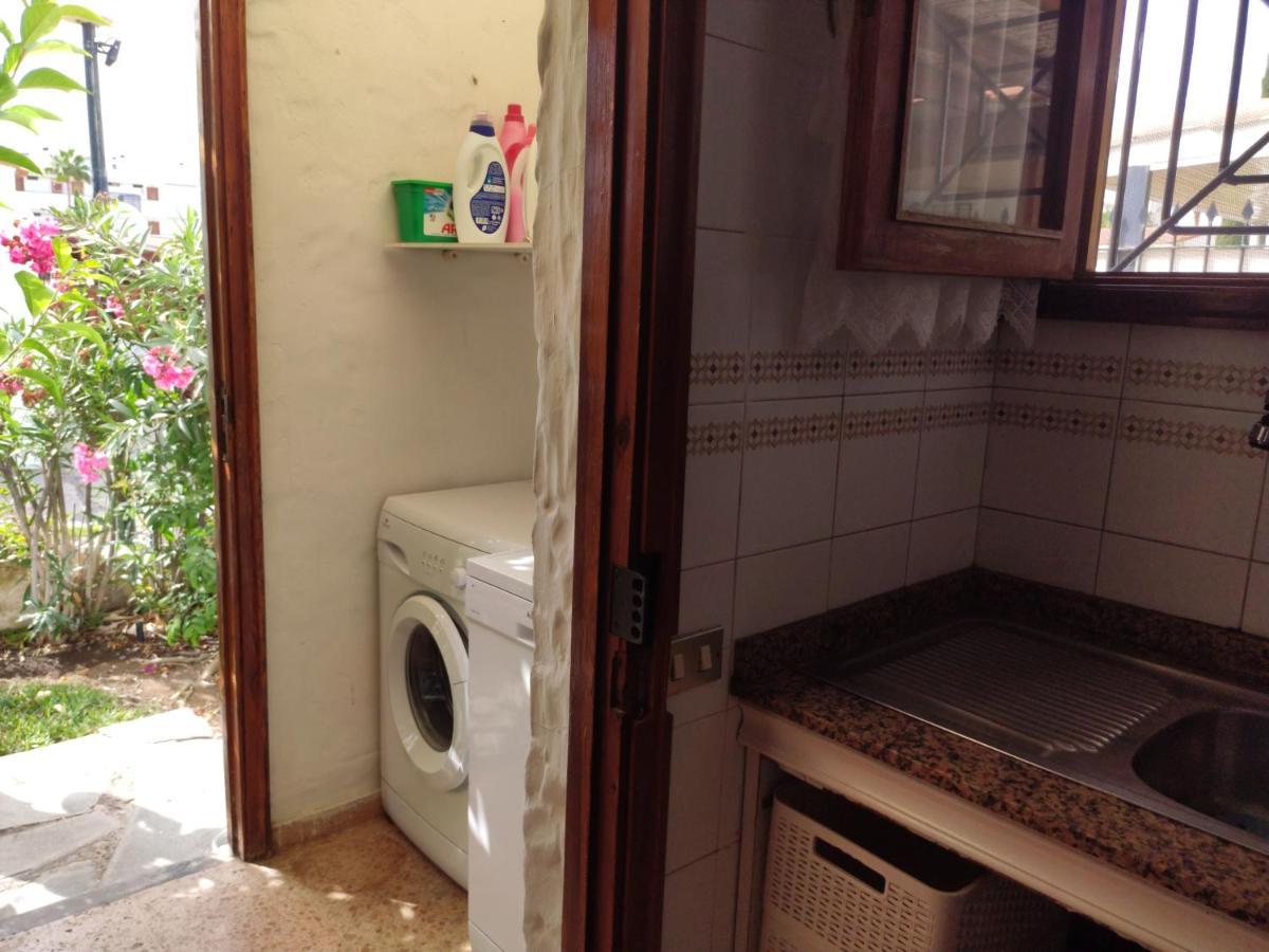 Lovely 2 Bedroom Bungalow With Parking Μασπαλόμας Εξωτερικό φωτογραφία