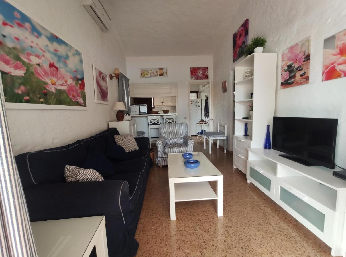 Lovely 2 Bedroom Bungalow With Parking Μασπαλόμας Εξωτερικό φωτογραφία