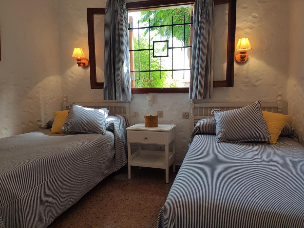 Lovely 2 Bedroom Bungalow With Parking Μασπαλόμας Εξωτερικό φωτογραφία